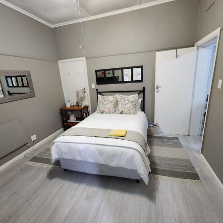 Peony Luxury Room With Wifi And Own Entrance Стелленбос Экстерьер фото