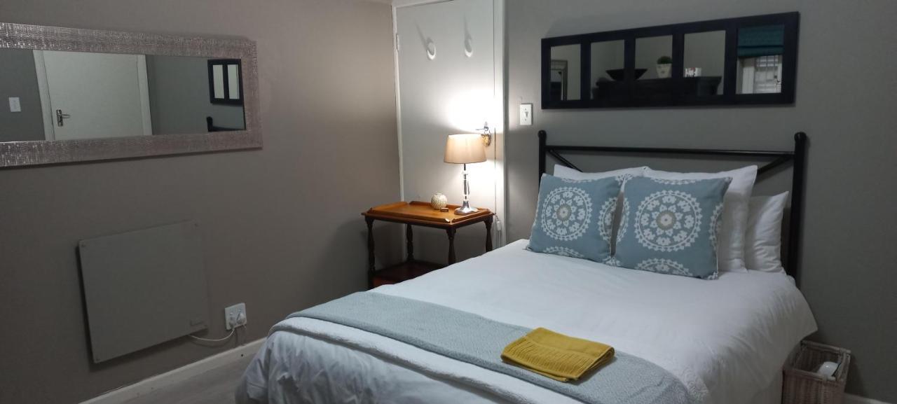 Peony Luxury Room With Wifi And Own Entrance Стелленбос Экстерьер фото