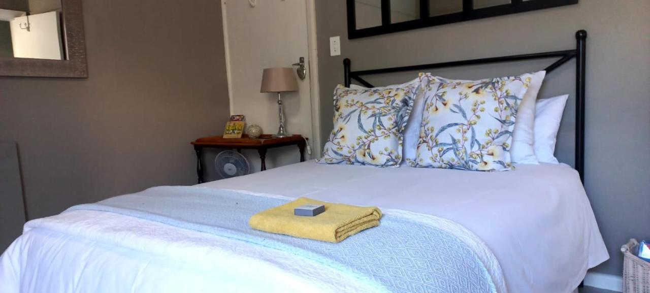Peony Luxury Room With Wifi And Own Entrance Стелленбос Экстерьер фото